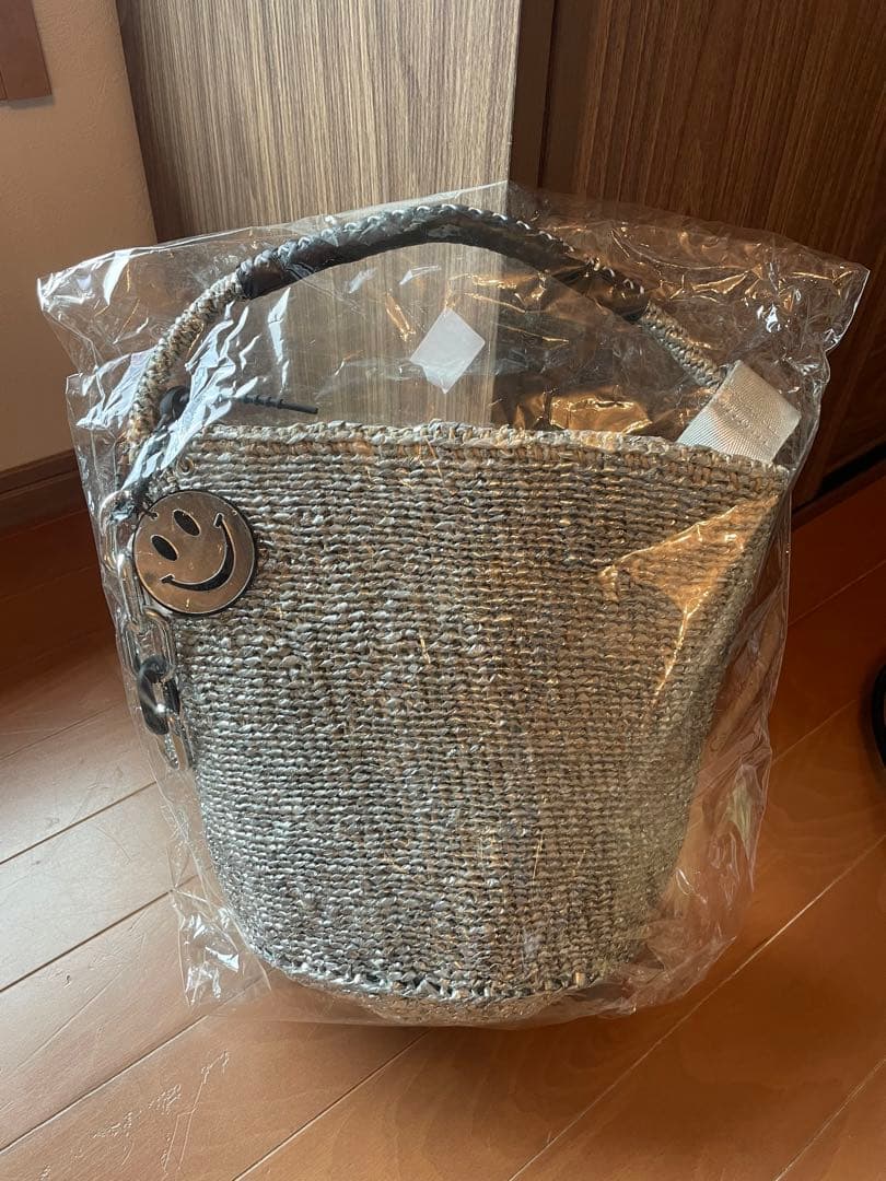 シルバーバケツ型かごバッグ⭐︎meong bule