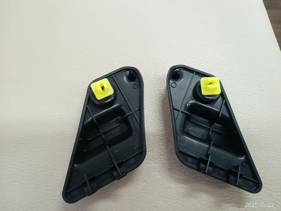 ダイハツエッセDBA-L235純正オプショントノカバートランクカバー