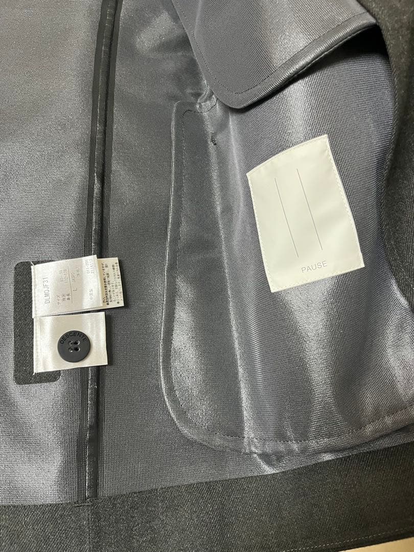 a*k様 デサントポーズ　ダークグレー スーツ