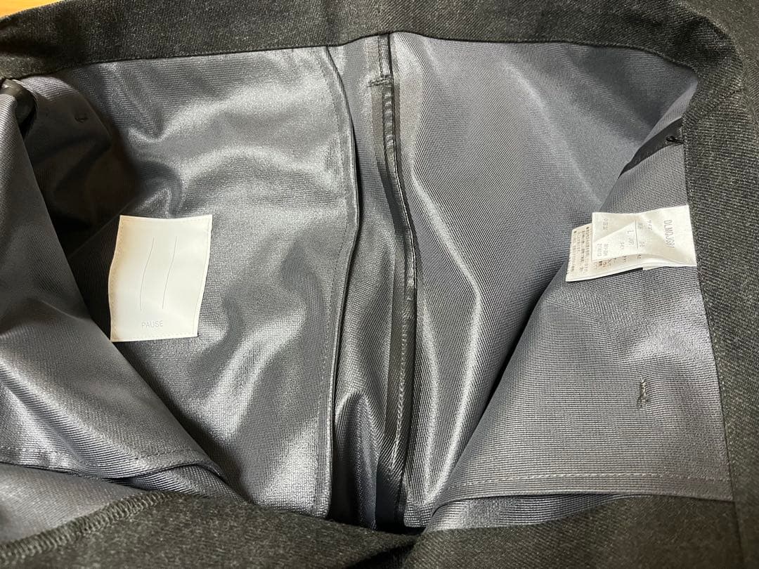 a*k様 デサントポーズ　ダークグレー スーツ