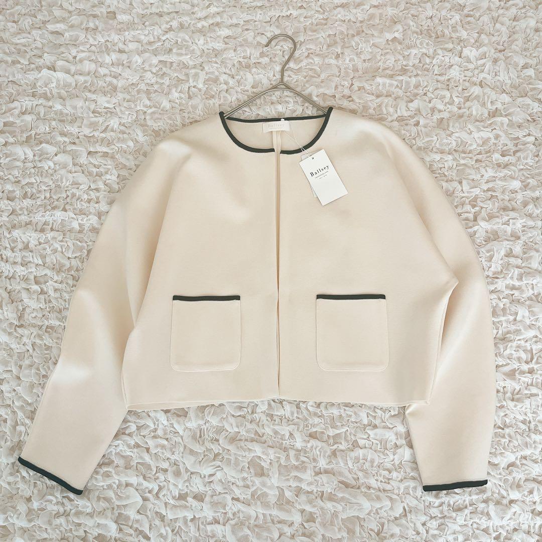 新品未使用 タグ付 ボールジィ ミラノリブクルーネックカーディガン トゥモロー