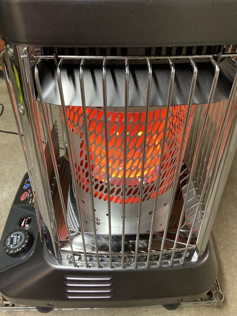 【送料無料！】業務用ストーブ　ダイニチブルーヒーターFM-102F ㉘