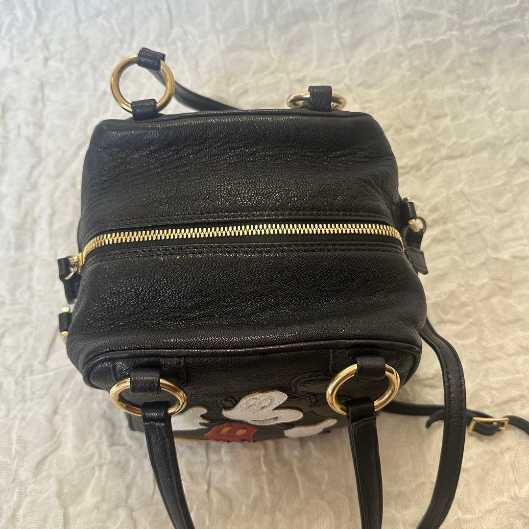 しーちゃん様 GILLI ミッキー Disney キューブバック レザー コラボ