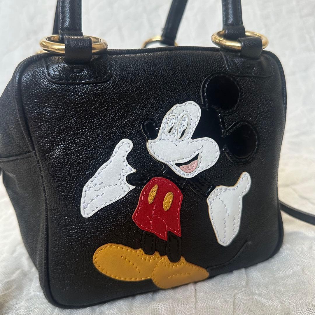 しーちゃん様 GILLI ミッキー Disney キューブバック レザー コラボ