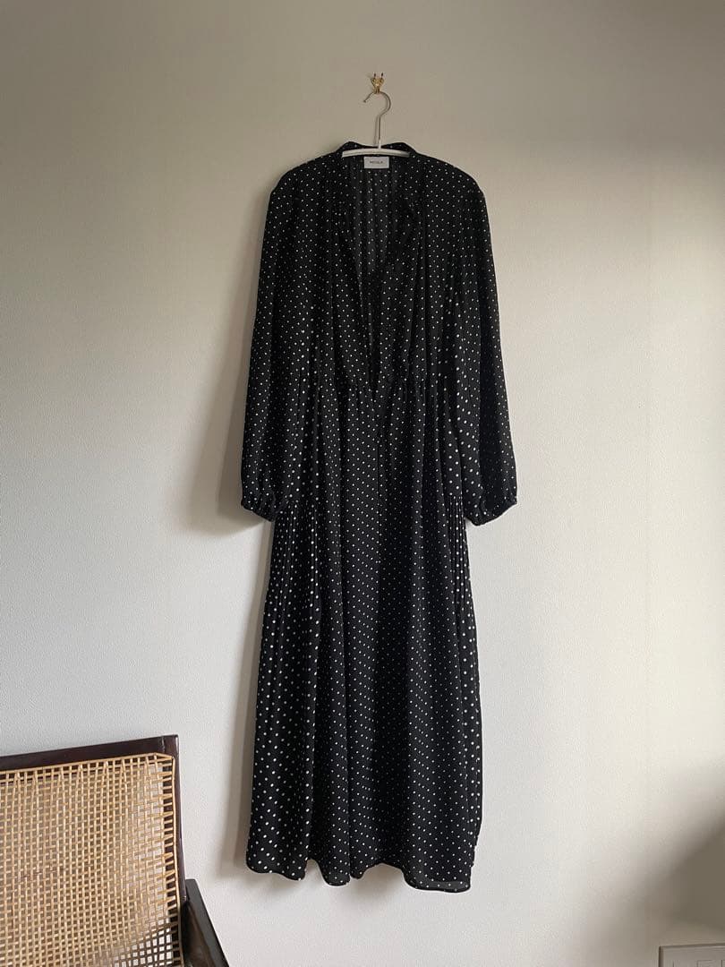 MOGAプリーツシフォンワンピース