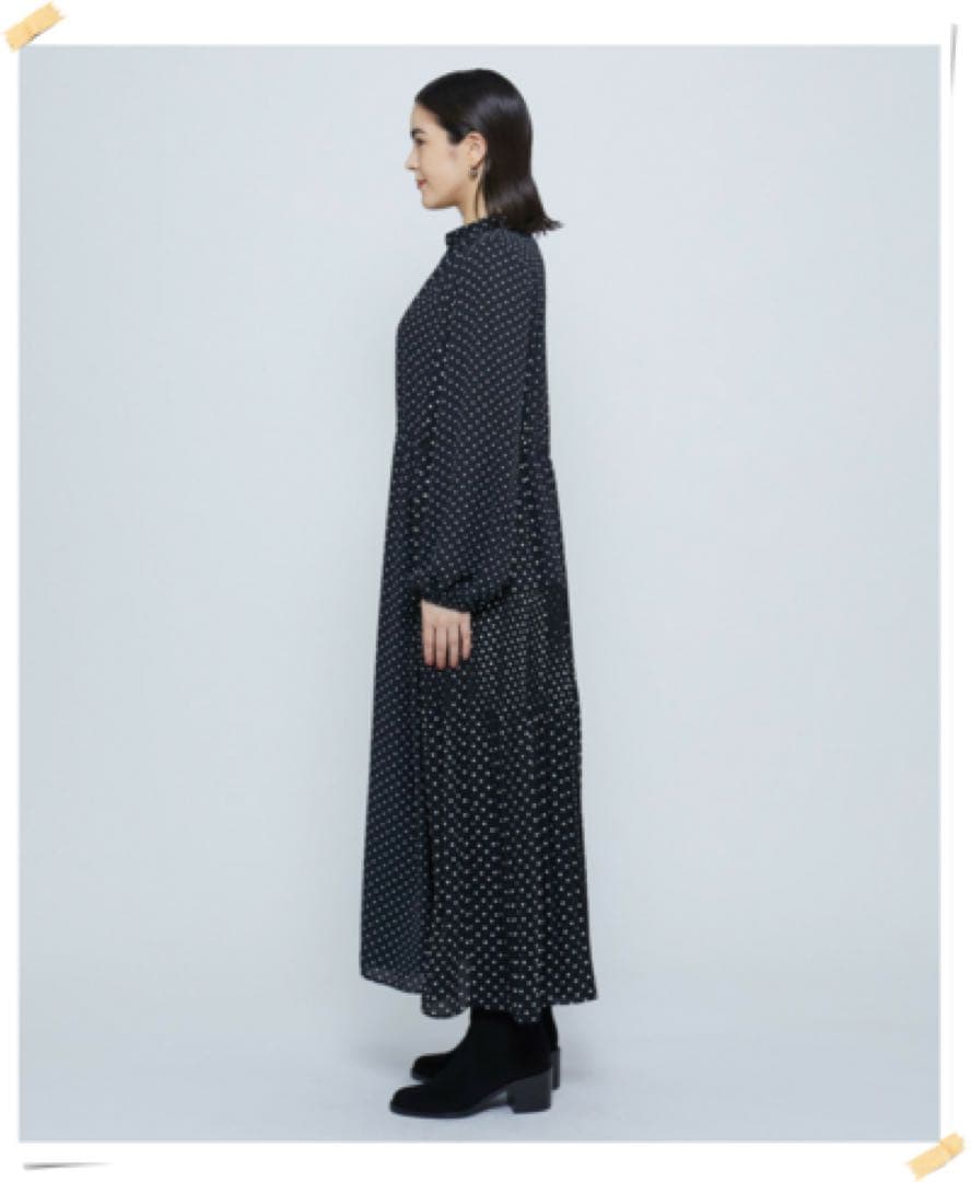 MOGAプリーツシフォンワンピース