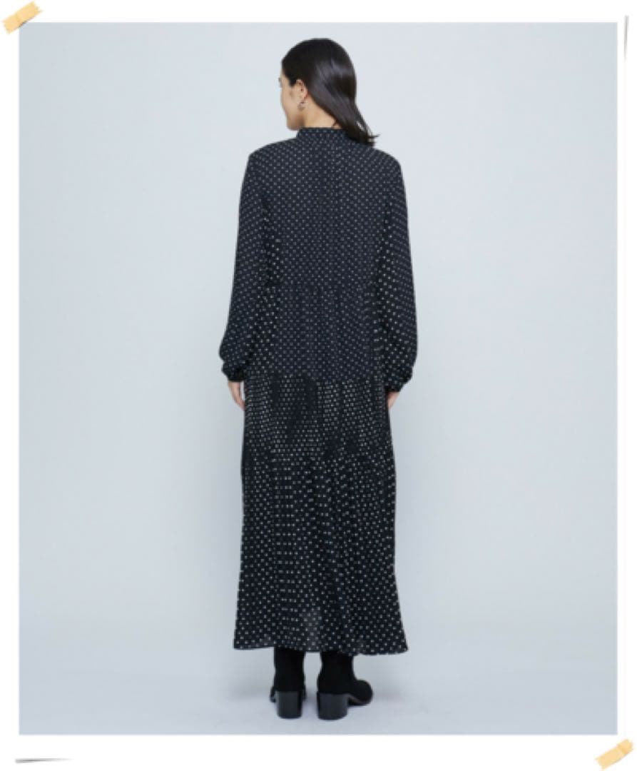 MOGAプリーツシフォンワンピース