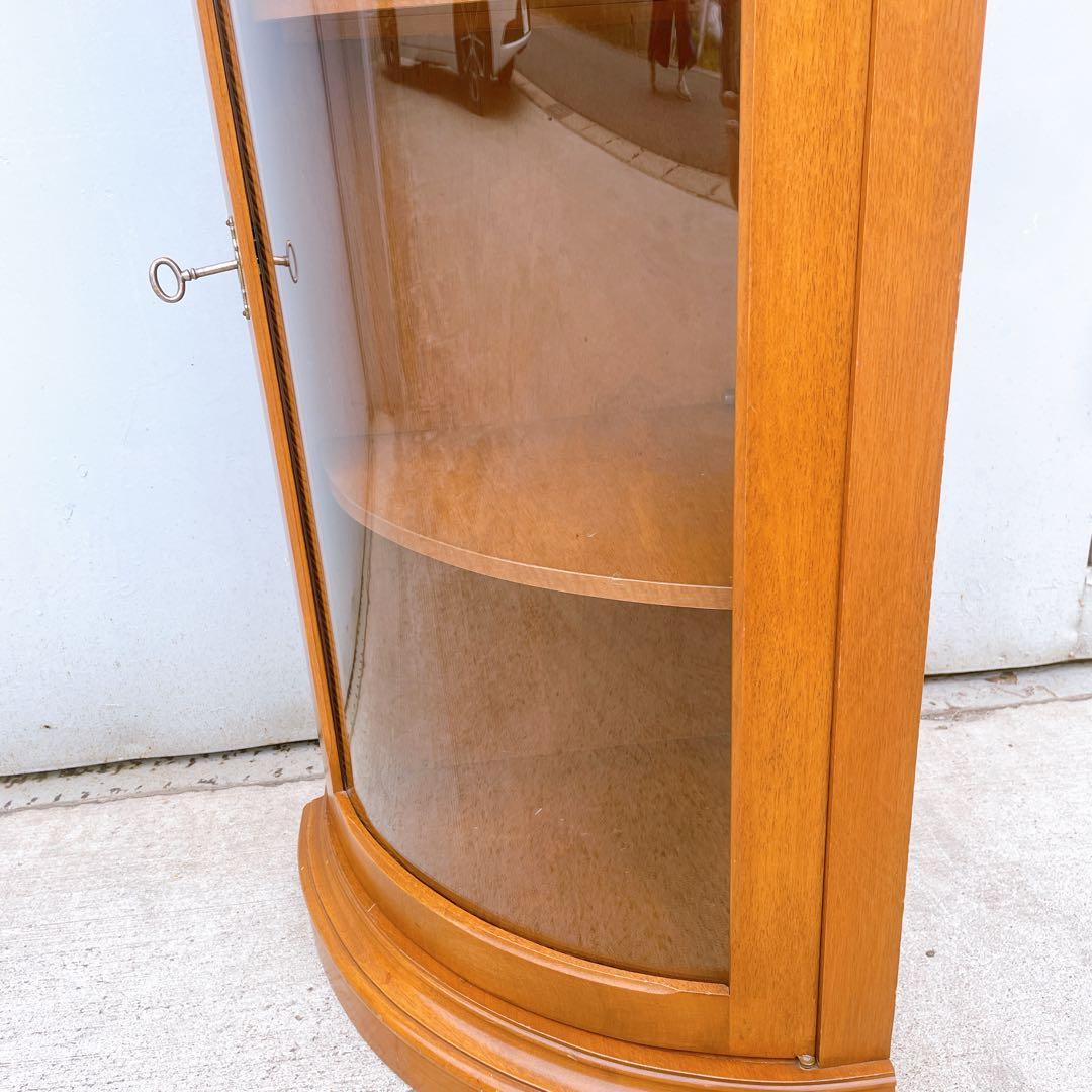 【美品】イタリア製 アンティーク コーナーキャビネット ガラス収納棚 鍵付