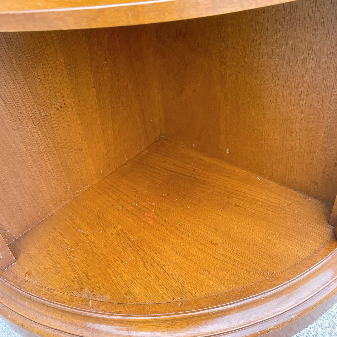 【美品】イタリア製 アンティーク コーナーキャビネット ガラス収納棚 鍵付