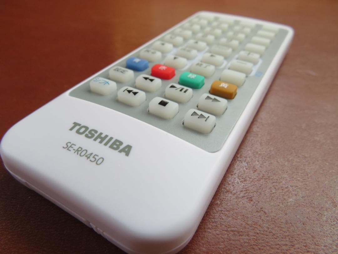 東芝 REGZA　ポータブルBDプレーヤー　SD-BP900S【美品】