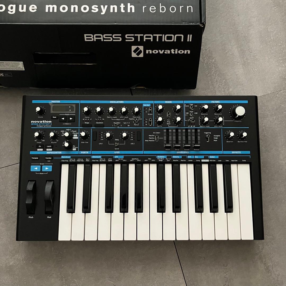鍵盤楽器 Novation Bass Station II