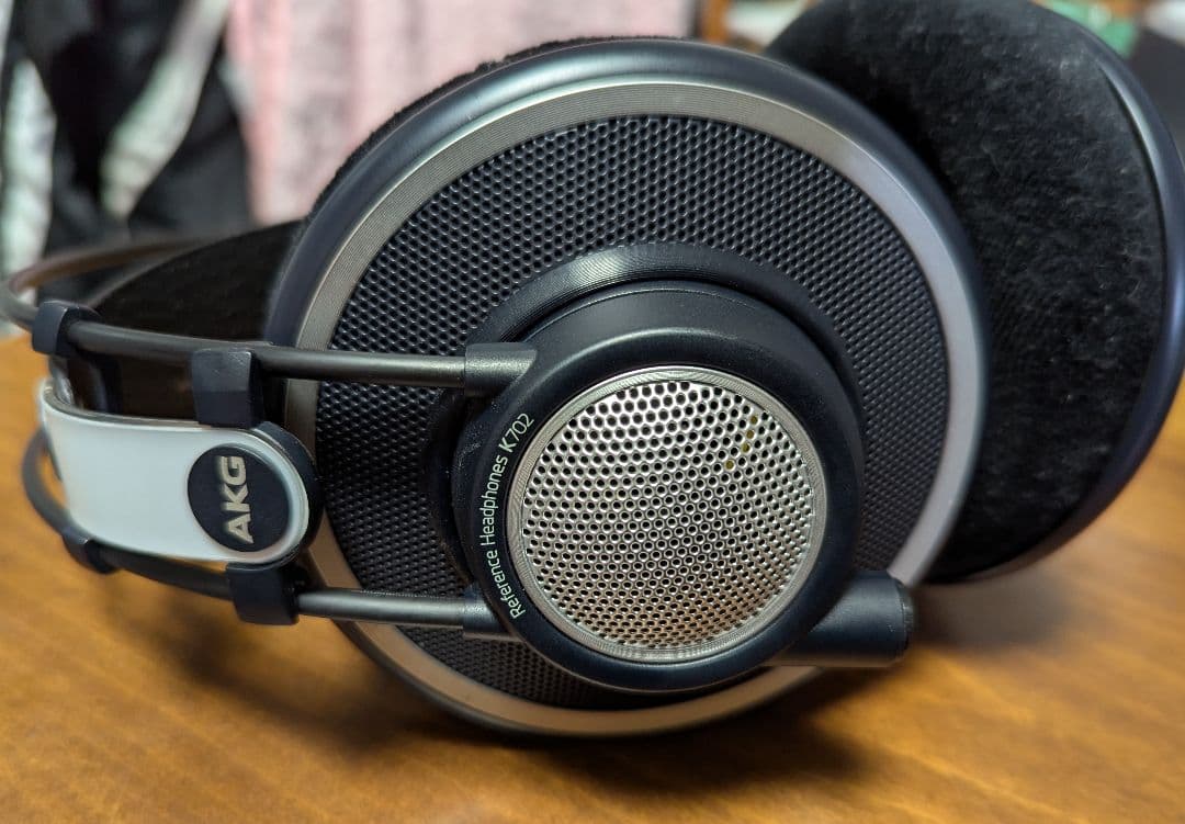 AKG K702 ヘッドホン ほぼ未使用の美品 本体とケーブルのみ