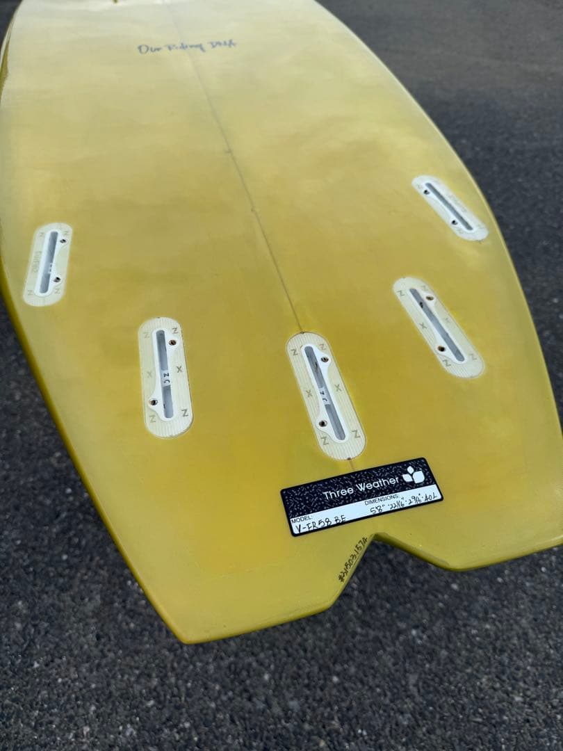 【送料込み】スリーウェザーサーフボード　FREELY 5'8\"