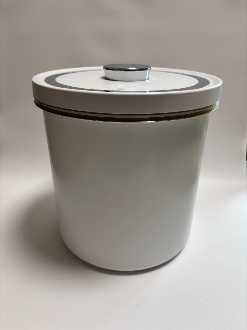 OoBLE 真空 食品保存容器 ホワイト ステンレス USED （1）