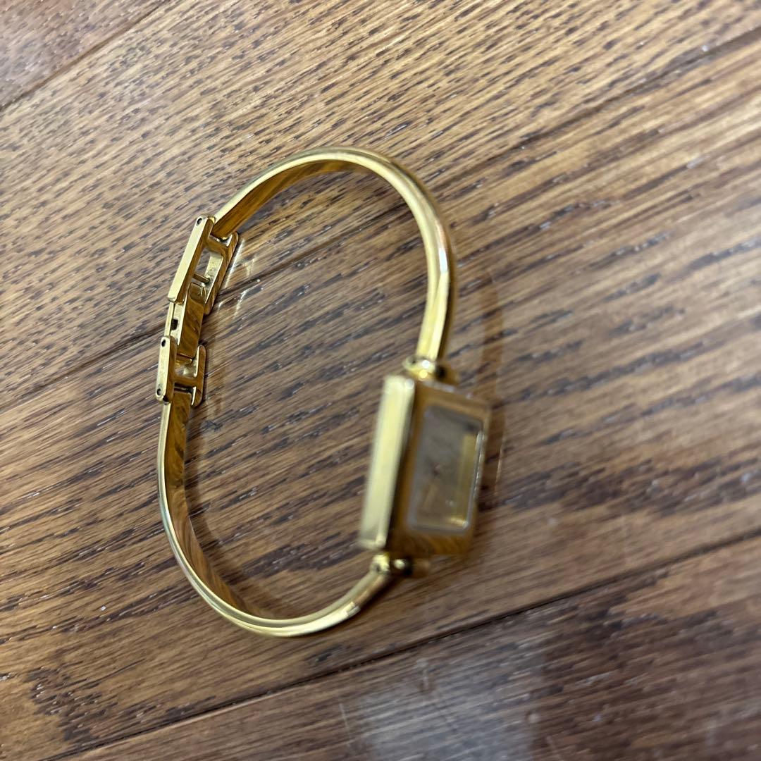 GUCCI グッチ　腕時計　1900L ゴールド　動作未確認