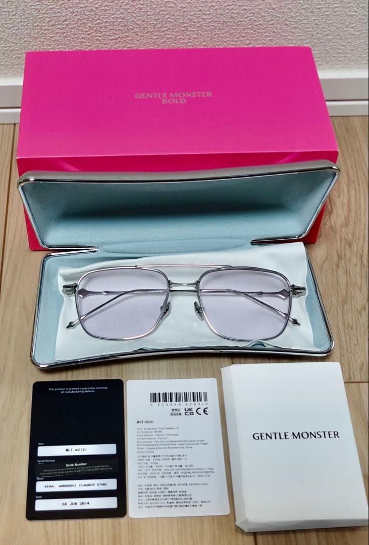 GENTLE MONSTER met サングラス　ジェントルモンスター