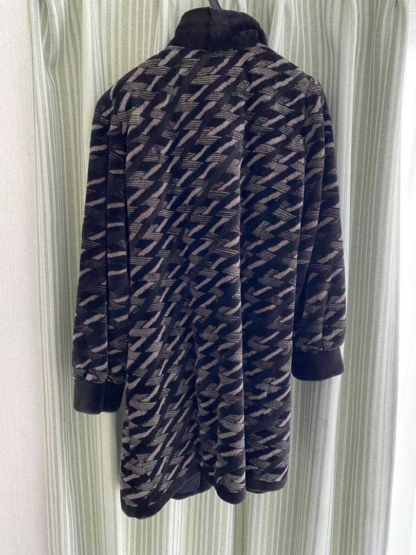 婦人服　毛皮　フェイクファーコート ブラックグレー