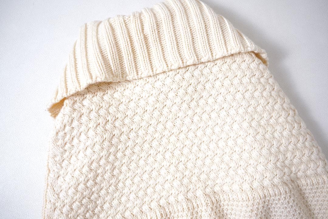 572t*美品 エスカーダ ウール ビックカラー ボウタイニット ポンチョ.