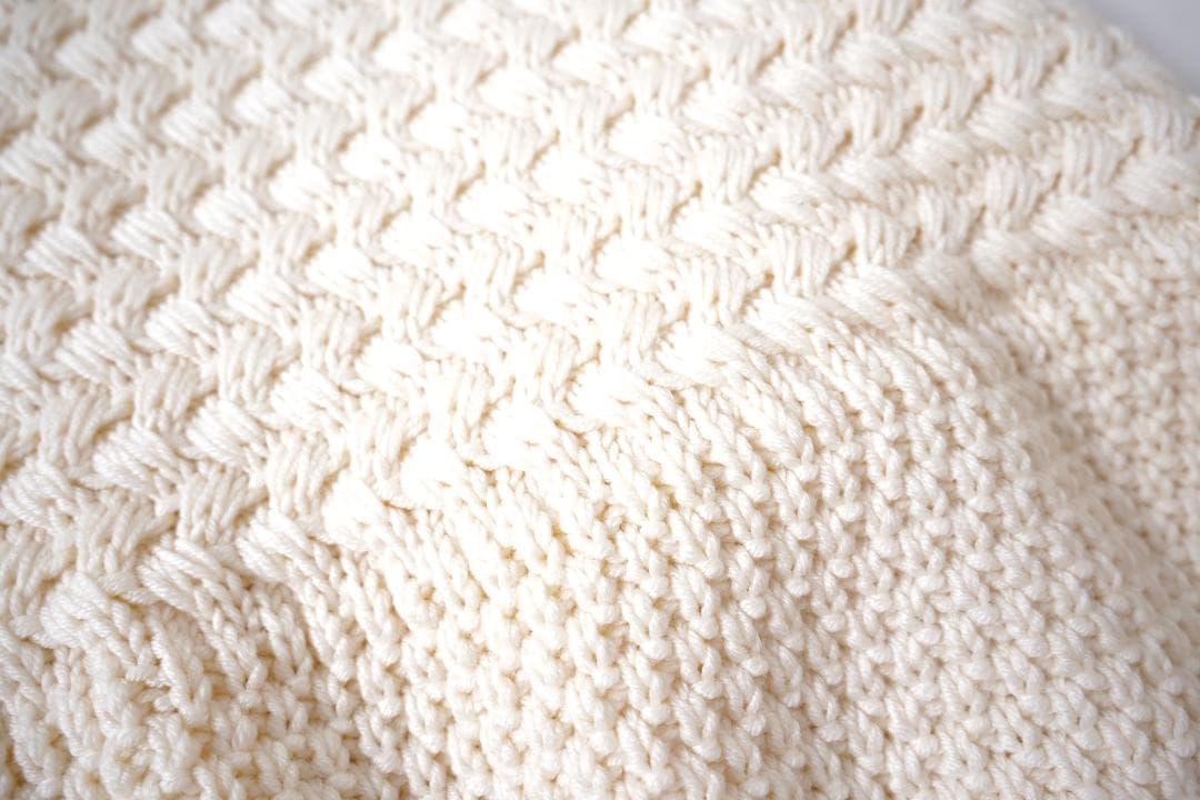 572t*美品 エスカーダ ウール ビックカラー ボウタイニット ポンチョ.