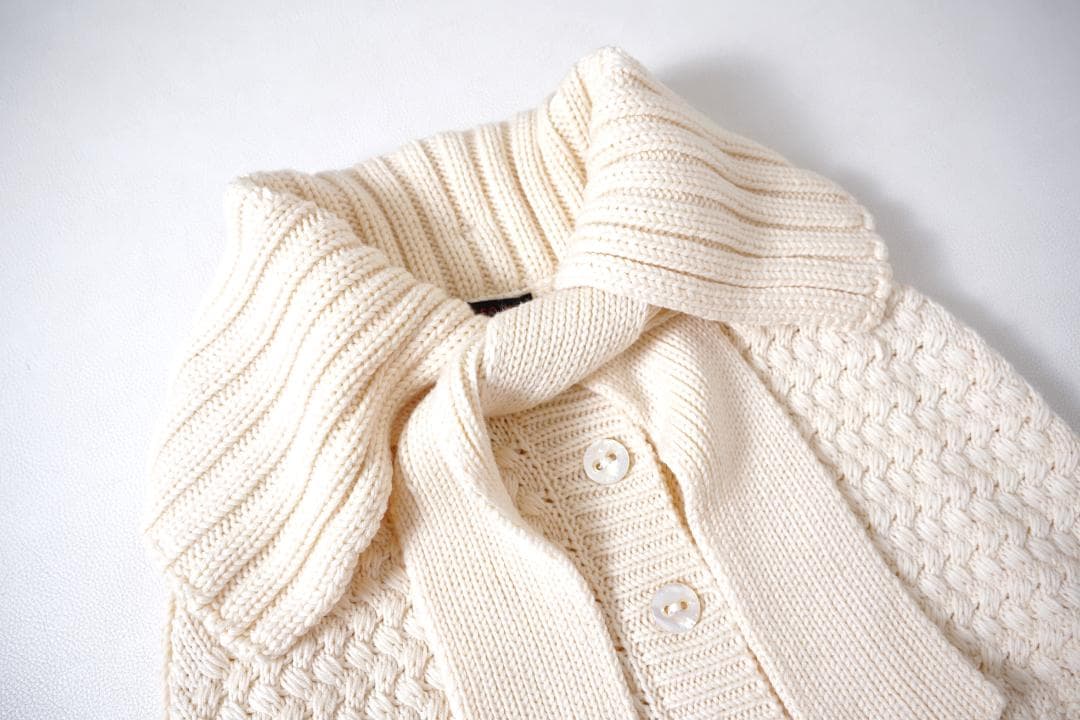 572t*美品 エスカーダ ウール ビックカラー ボウタイニット ポンチョ.