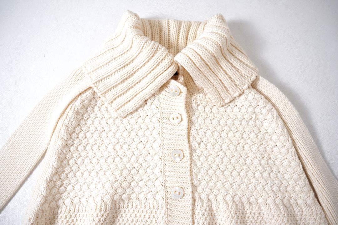 572t*美品 エスカーダ ウール ビックカラー ボウタイニット ポンチョ.