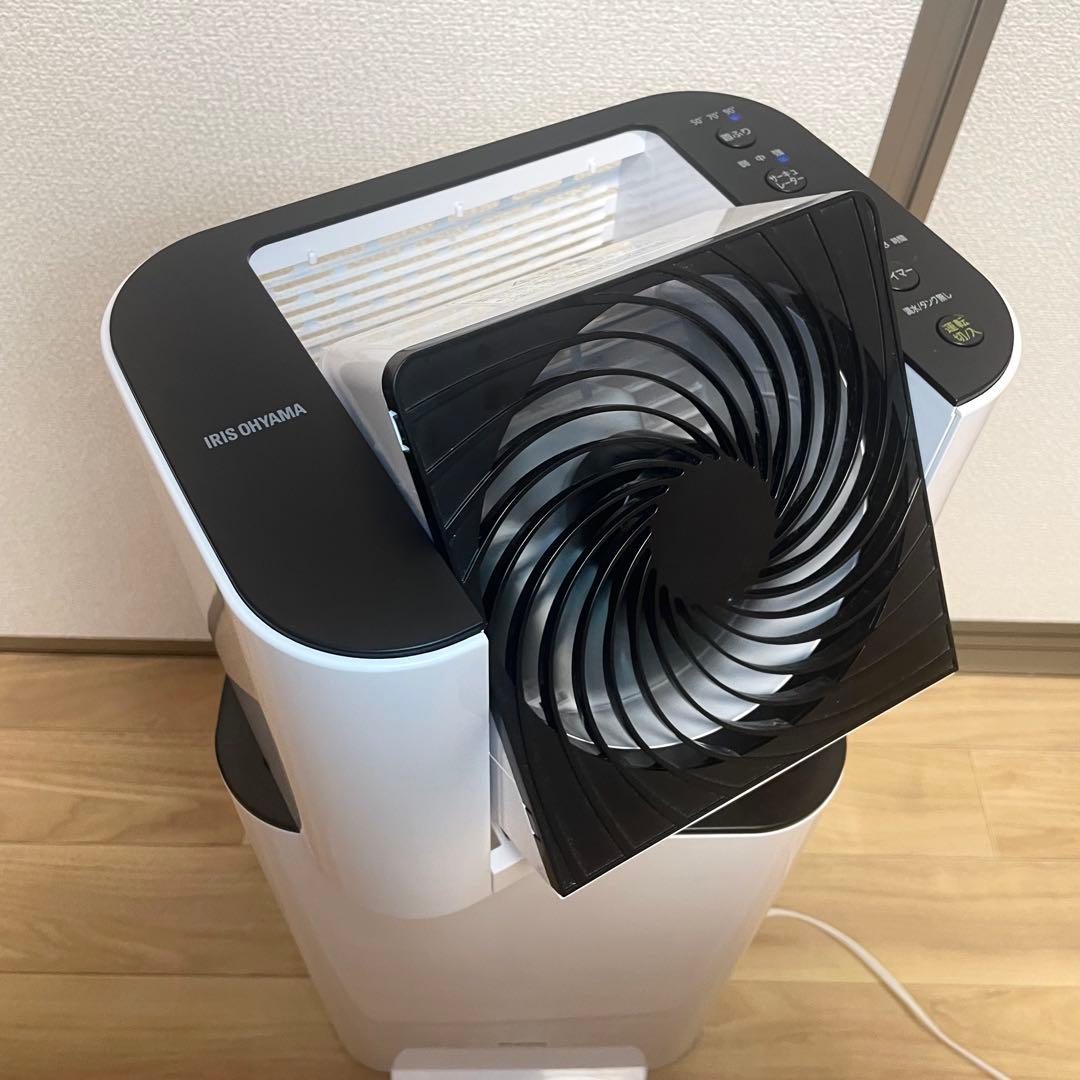 アイリスオーヤマ 衣類乾燥除湿機 スピード乾燥 除湿量:5.0L 2021年製