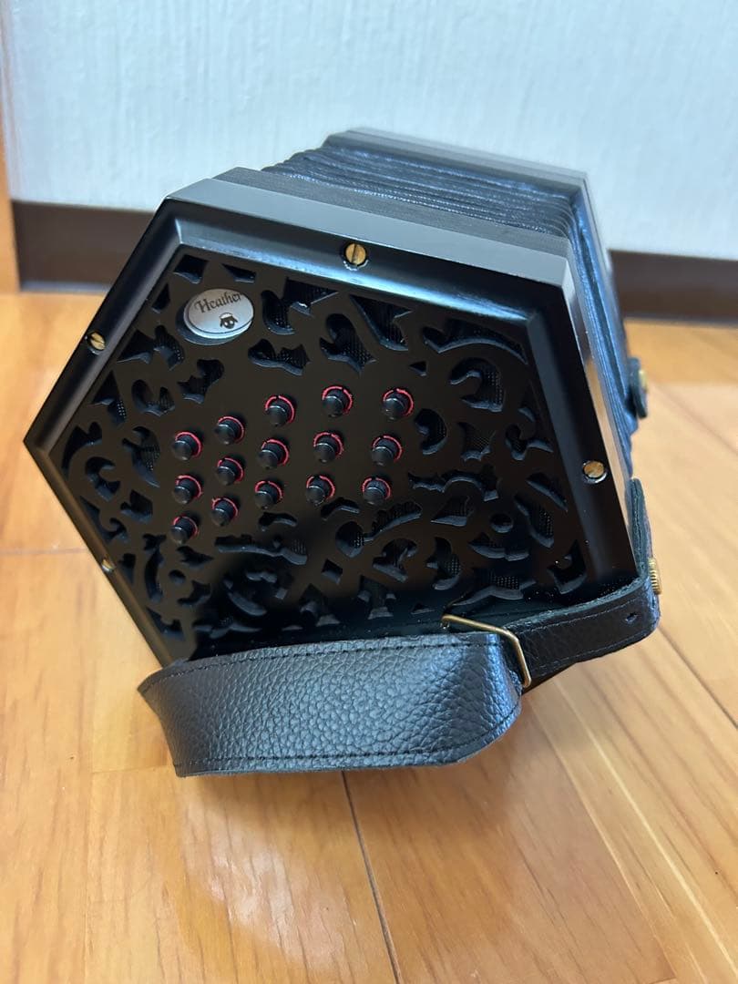 アングロコンサーティーナ　Heather 黒