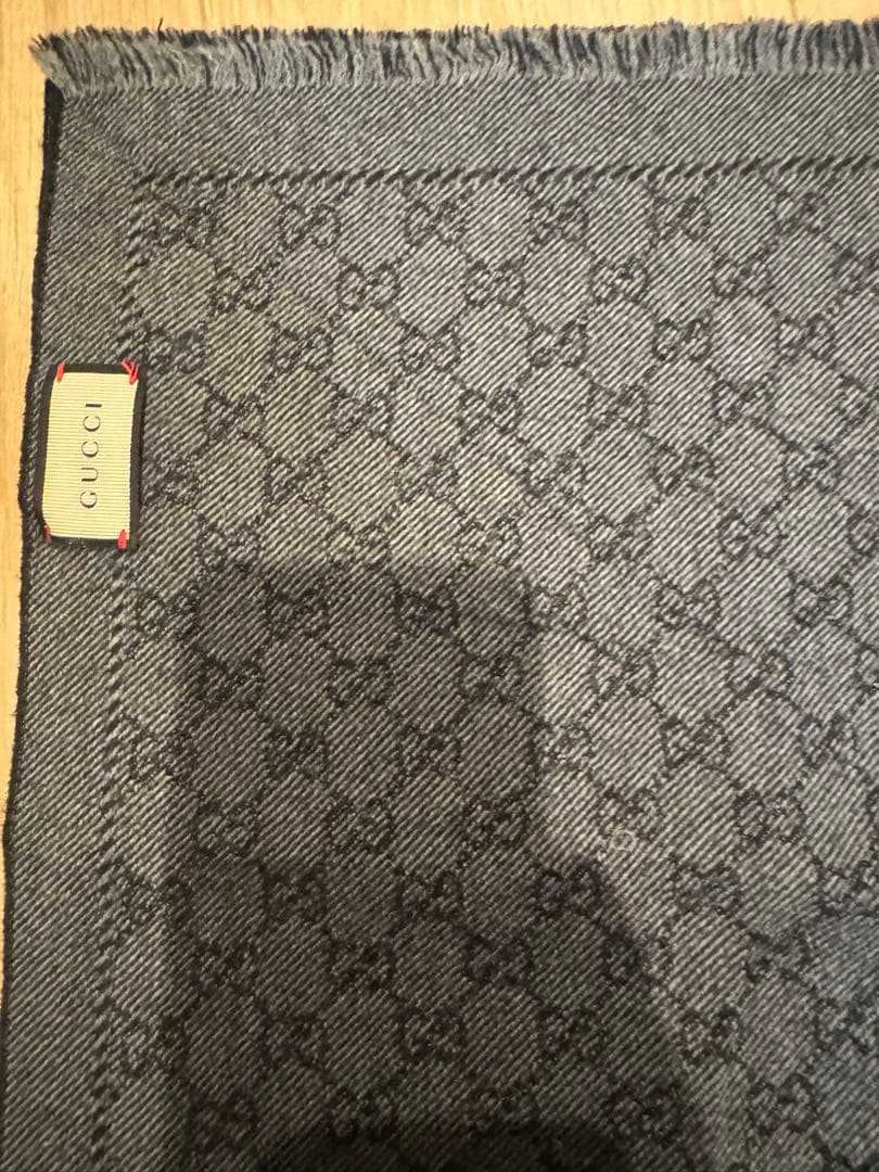 GUCCI GGパターン マフラー グレー/ブラック