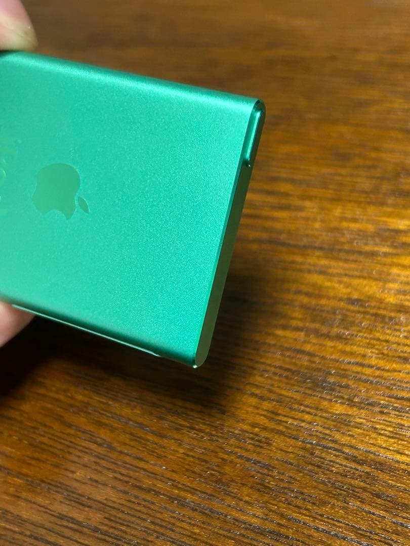 Apple iPod nano 第7世代　グリーン　極美品　ケース付き