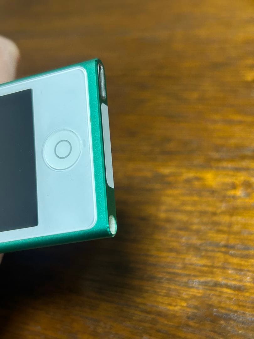 Apple iPod nano 第7世代　グリーン　極美品　ケース付き