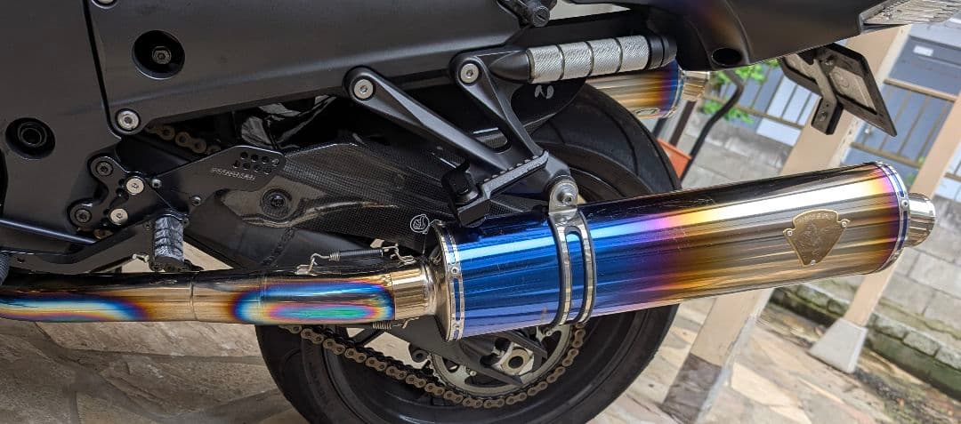 ◆中古　ワイバンオーバルチタンツイン　スリップオン　ZZR1400　08〜11年