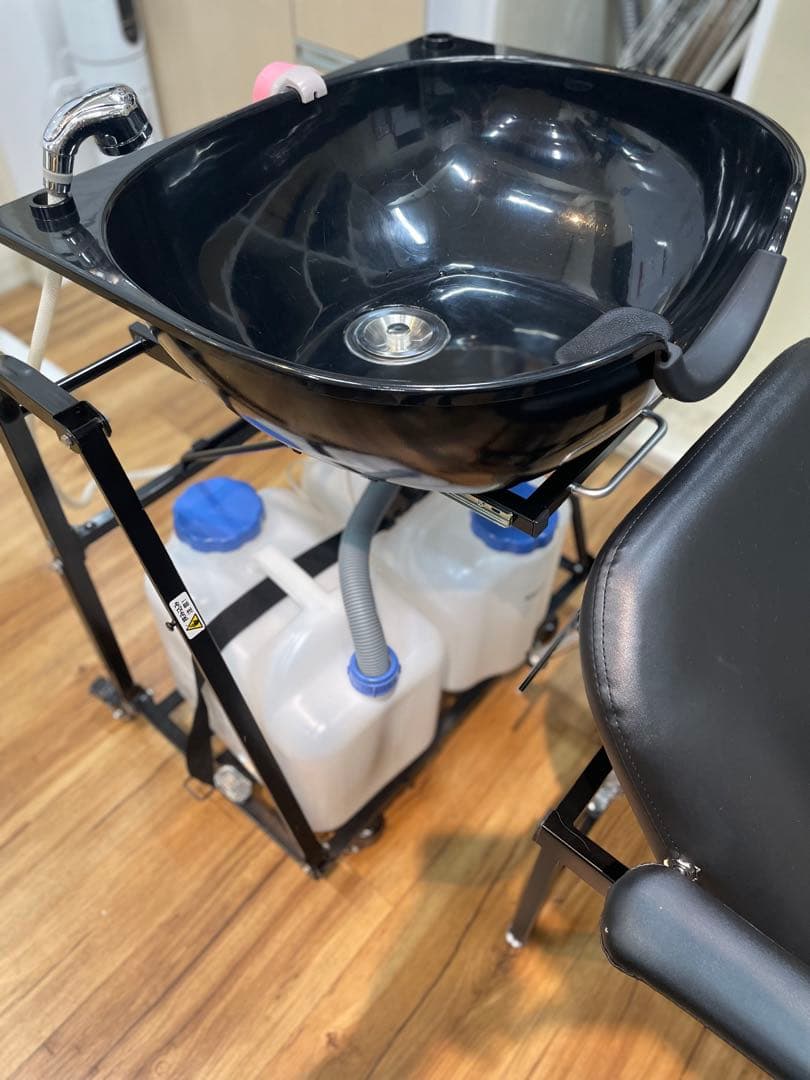 【取りに来れる方限定】移動式シャンプー台　バックシャンプーチェア付き　訪問美容