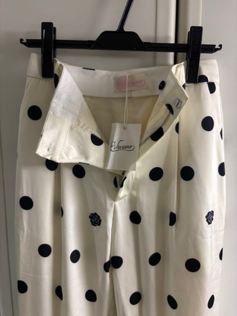VIVIANO ドットパンツ