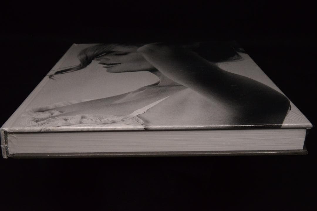 FASHION ETCETERA Special editionサム・ハスキンス