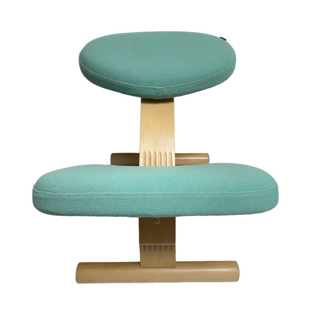 美品　サカモトハウス バランスチェア イージー 子供用椅子 姿勢がよくなる