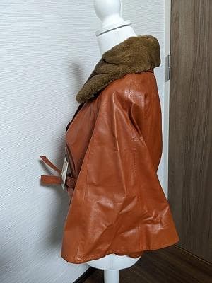 235　新品未使用タグ付保管品　ミンク　ラムレザー　ポンチョコート　ベルト