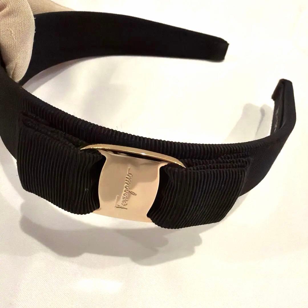 【美品】Ferragamoフェラガモ カチューシャ 黒 正規品