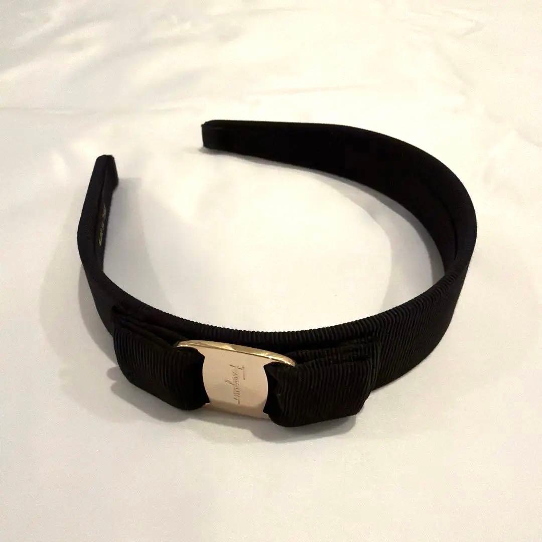 【美品】Ferragamoフェラガモ カチューシャ 黒 正規品