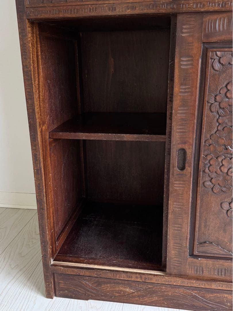 Icchodo 軽井沢彫 桜 彫刻 時代 カップボード （下の戸棚のみ）