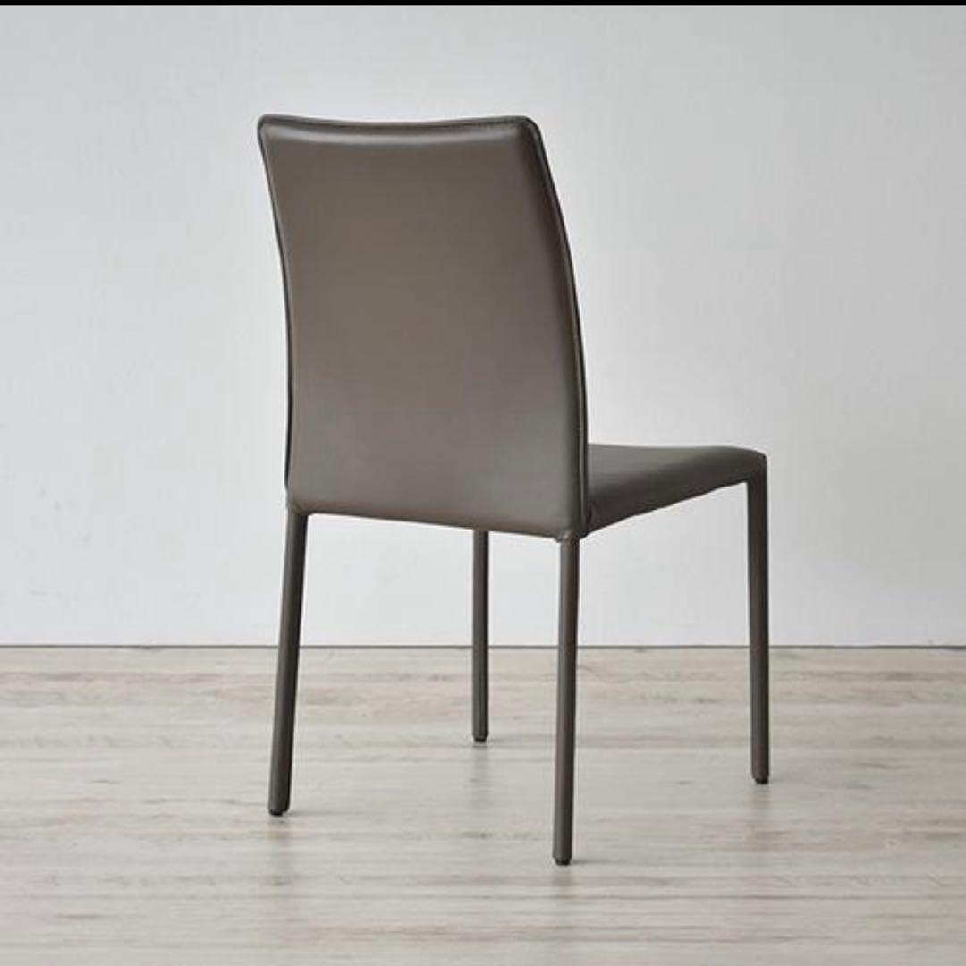 大塚家具　ダイニングチェア　ルッソ　総革張り　トープ色　①