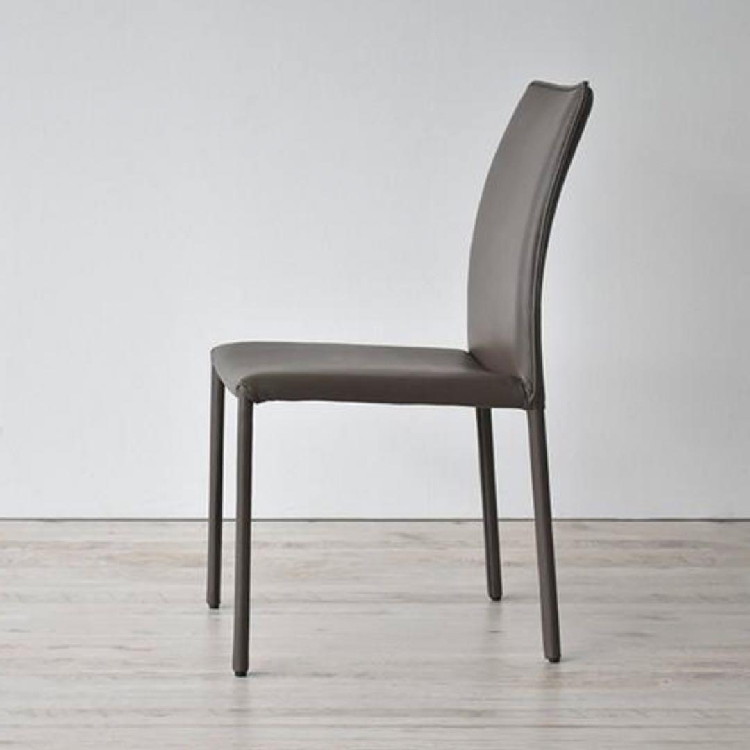 大塚家具　ダイニングチェア　ルッソ　総革張り　トープ色　①