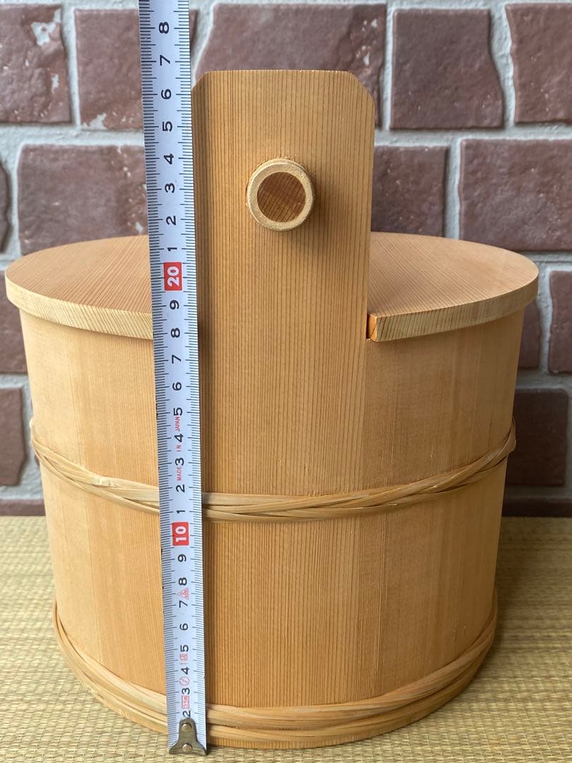 茶道具水張桶　円二造　竹手付　通桶　 水屋道具　露地道具　手桶　木製水指　割蓋