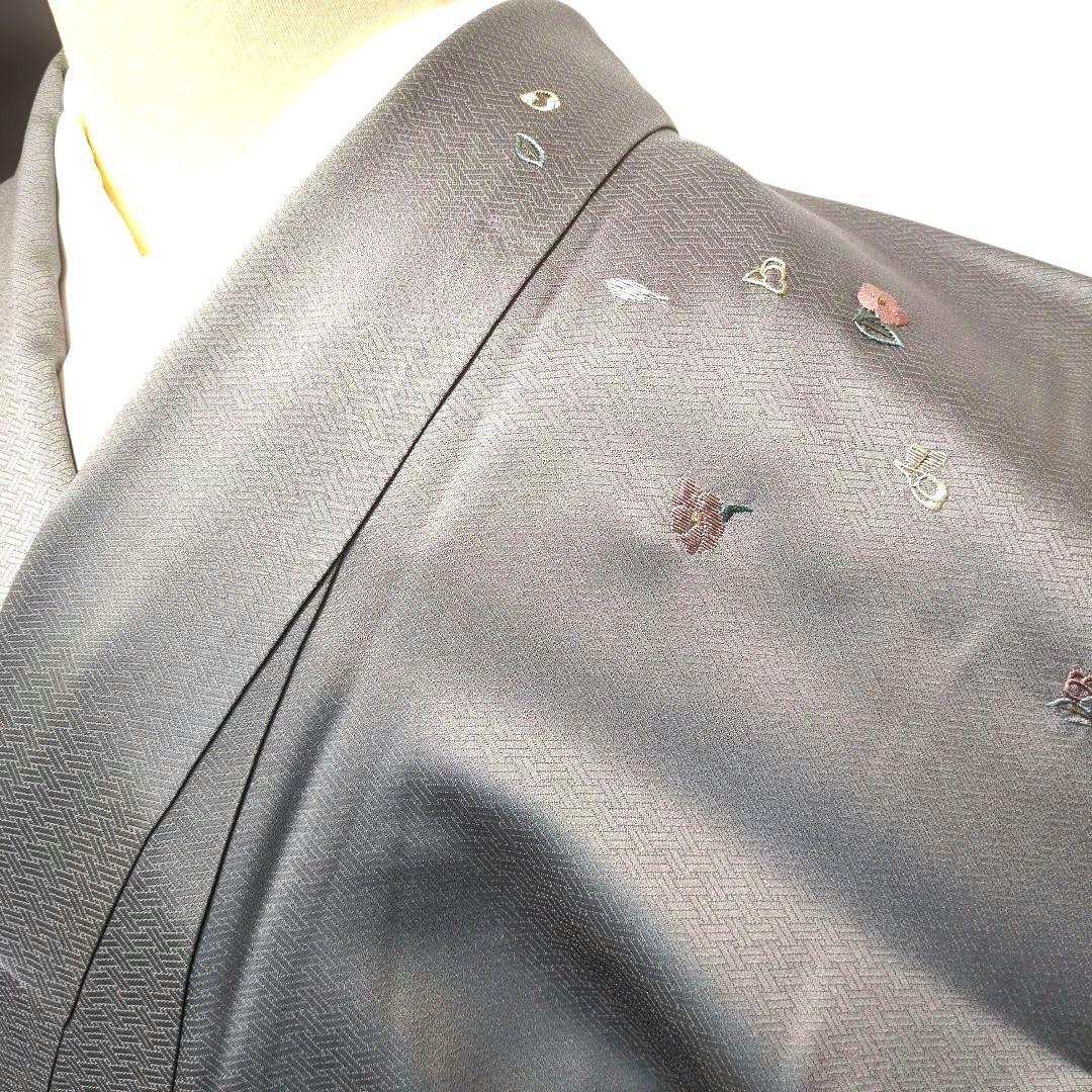 主役を引き立てる清楚な付下げ訪問着　色無地　2点セット　花刺繍　袋帯　正絹　灰色