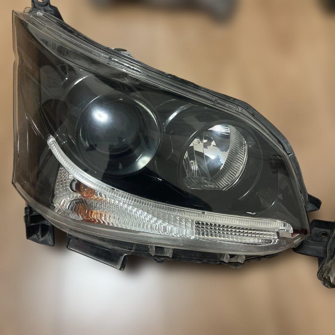 DAIHATSUムーヴ！LA100s インナーブラック加工ヘッドライト ！