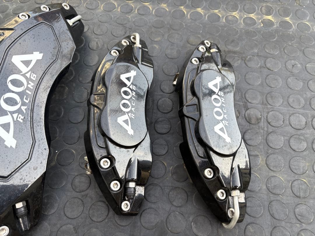 210クラウンキャリパーカバー