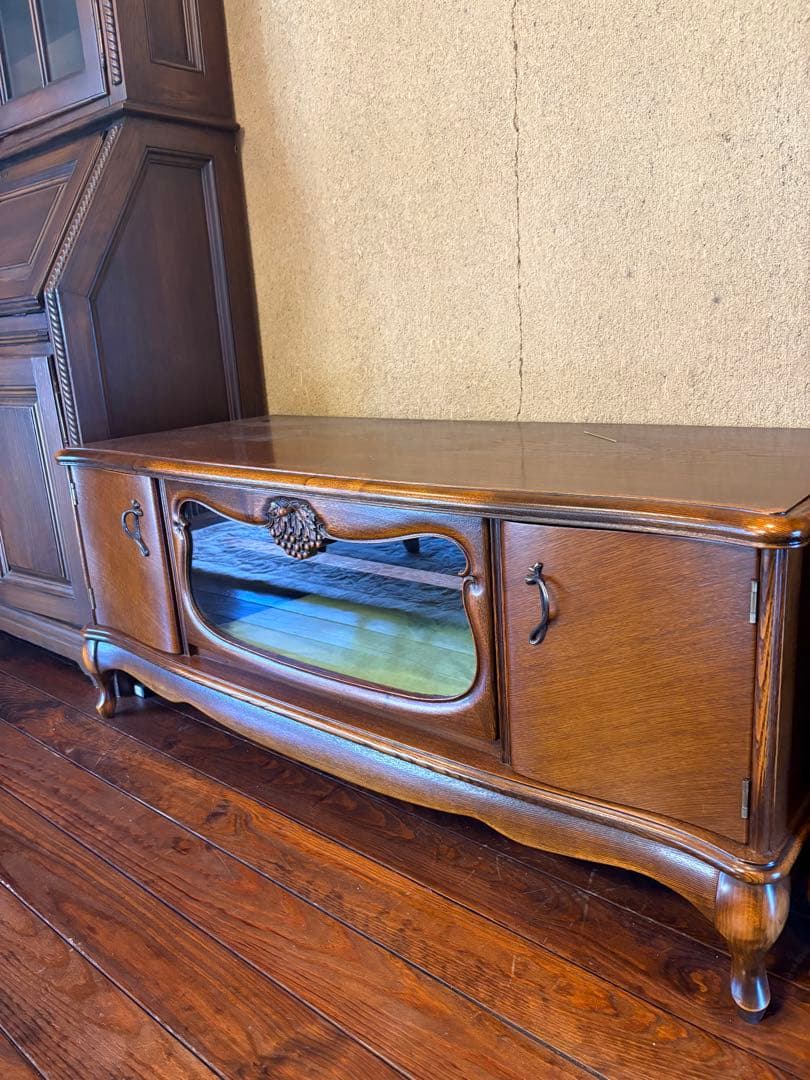 アンティーク木製テレビボード ブラウン ガラス扉付き