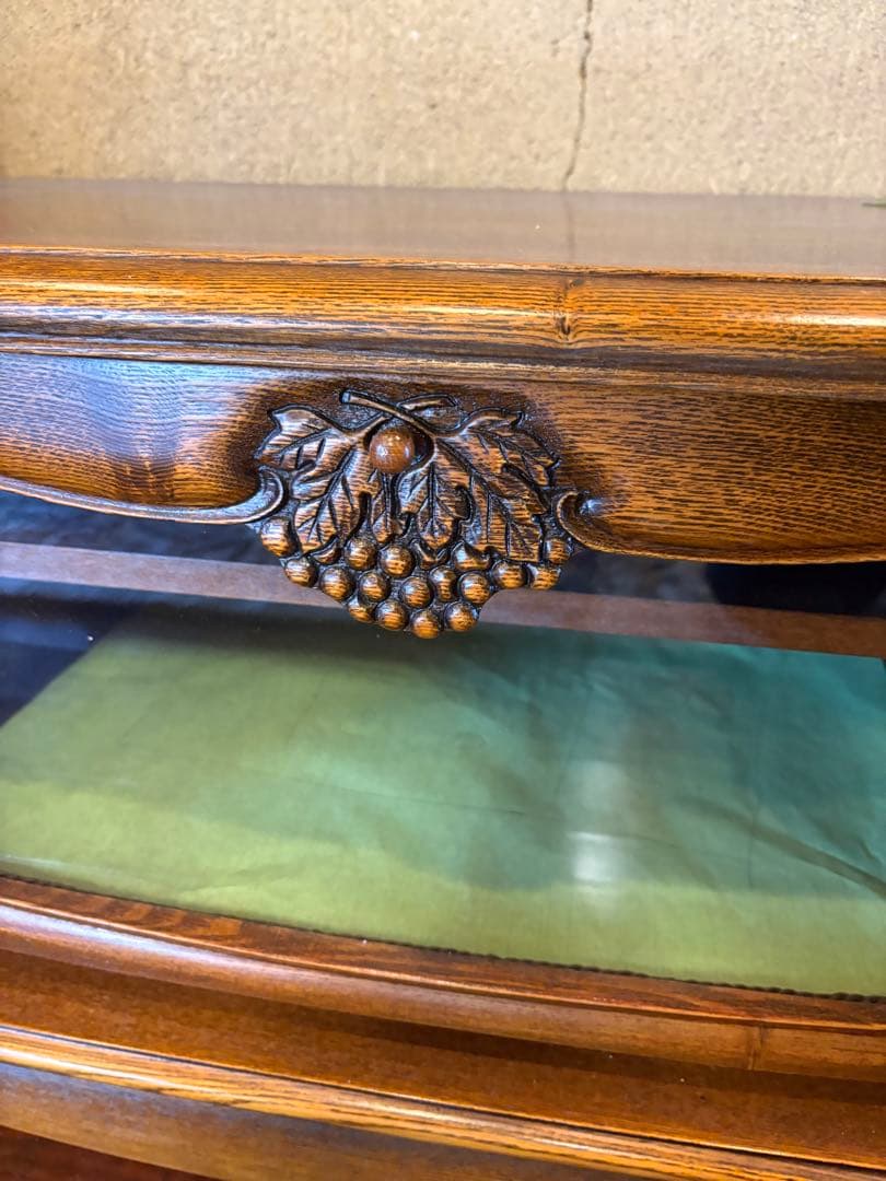 アンティーク木製テレビボード ブラウン ガラス扉付き