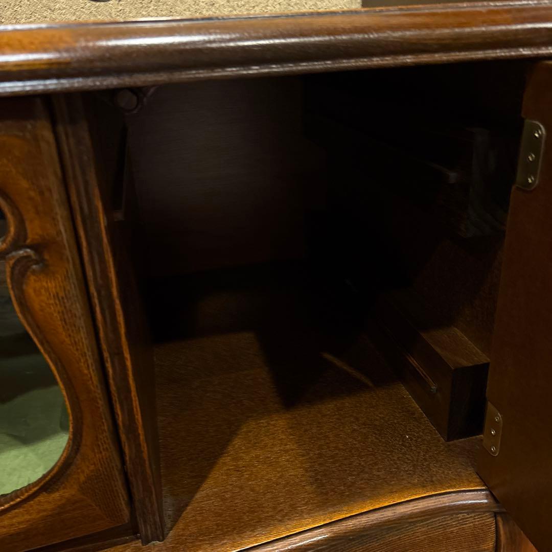 アンティーク木製テレビボード ブラウン ガラス扉付き