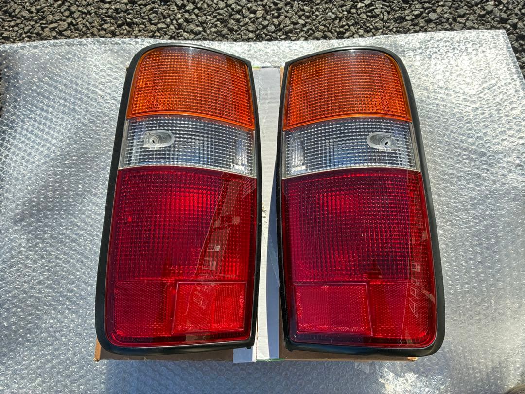 ランクル80 テールランプ テールライト 左右セット トヨタ純正