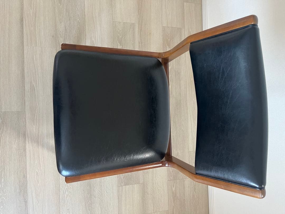 カリモク60 プラス　アームレスダイニングチェア